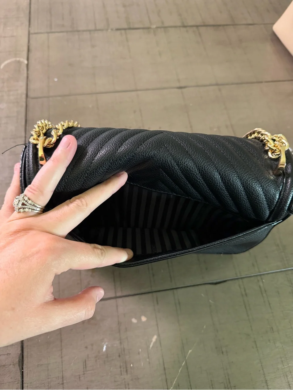 Victoria Secret Quilted Chain Shoulder Bag in Black